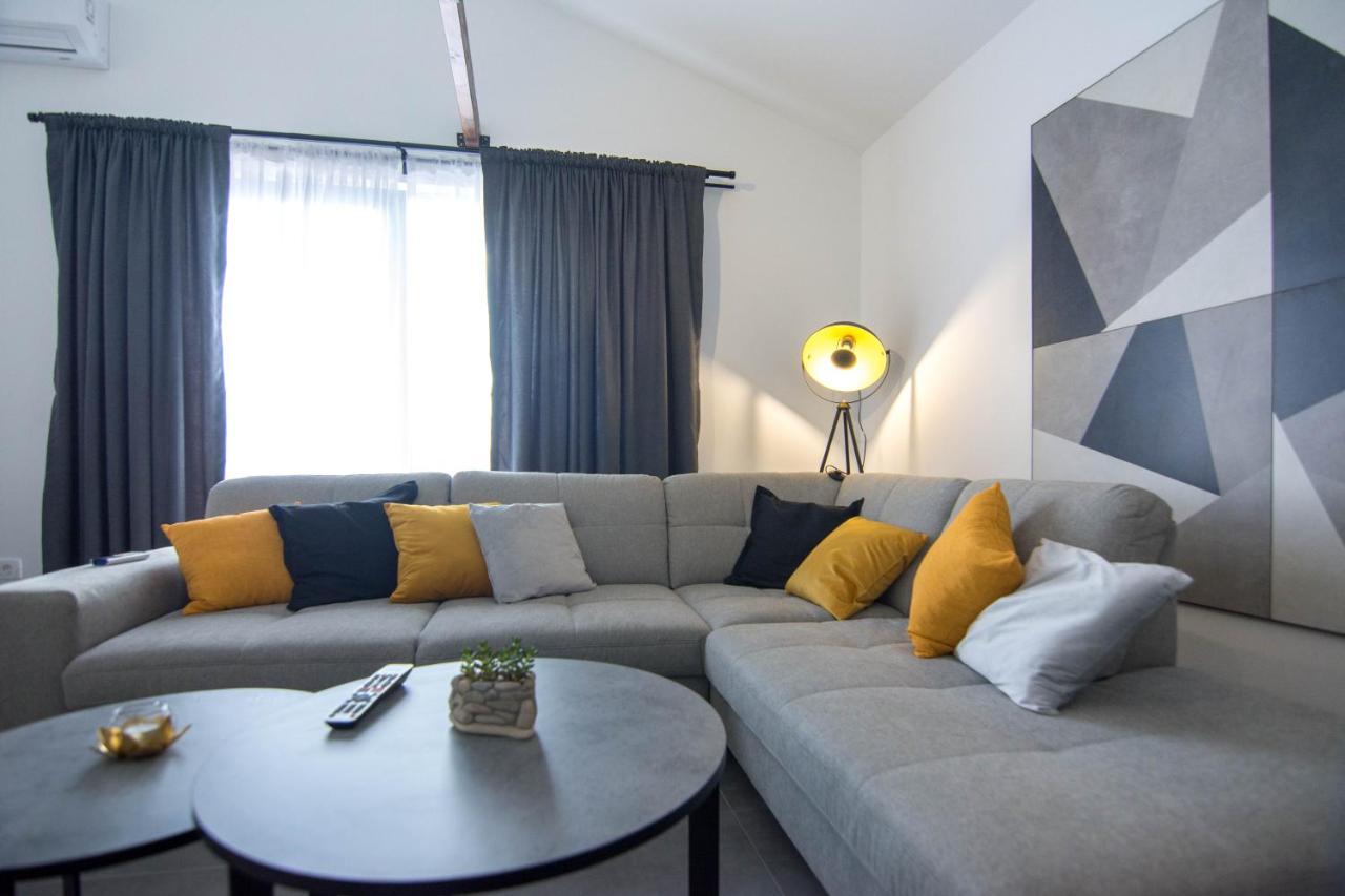 Stina Apartamento Biograd Na Moru Exterior foto