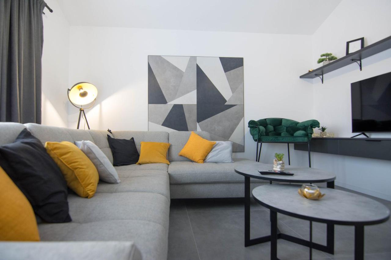 Stina Apartamento Biograd Na Moru Exterior foto