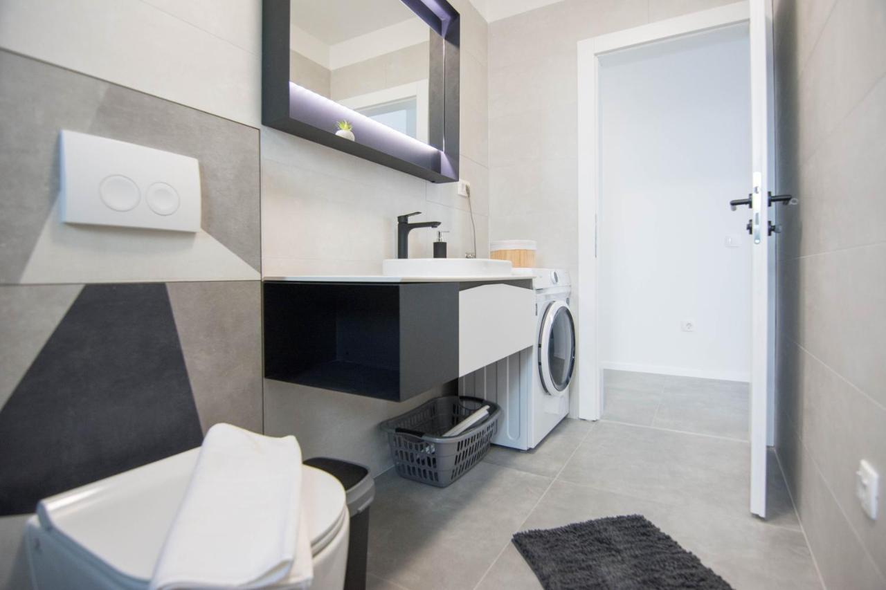 Stina Apartamento Biograd Na Moru Exterior foto