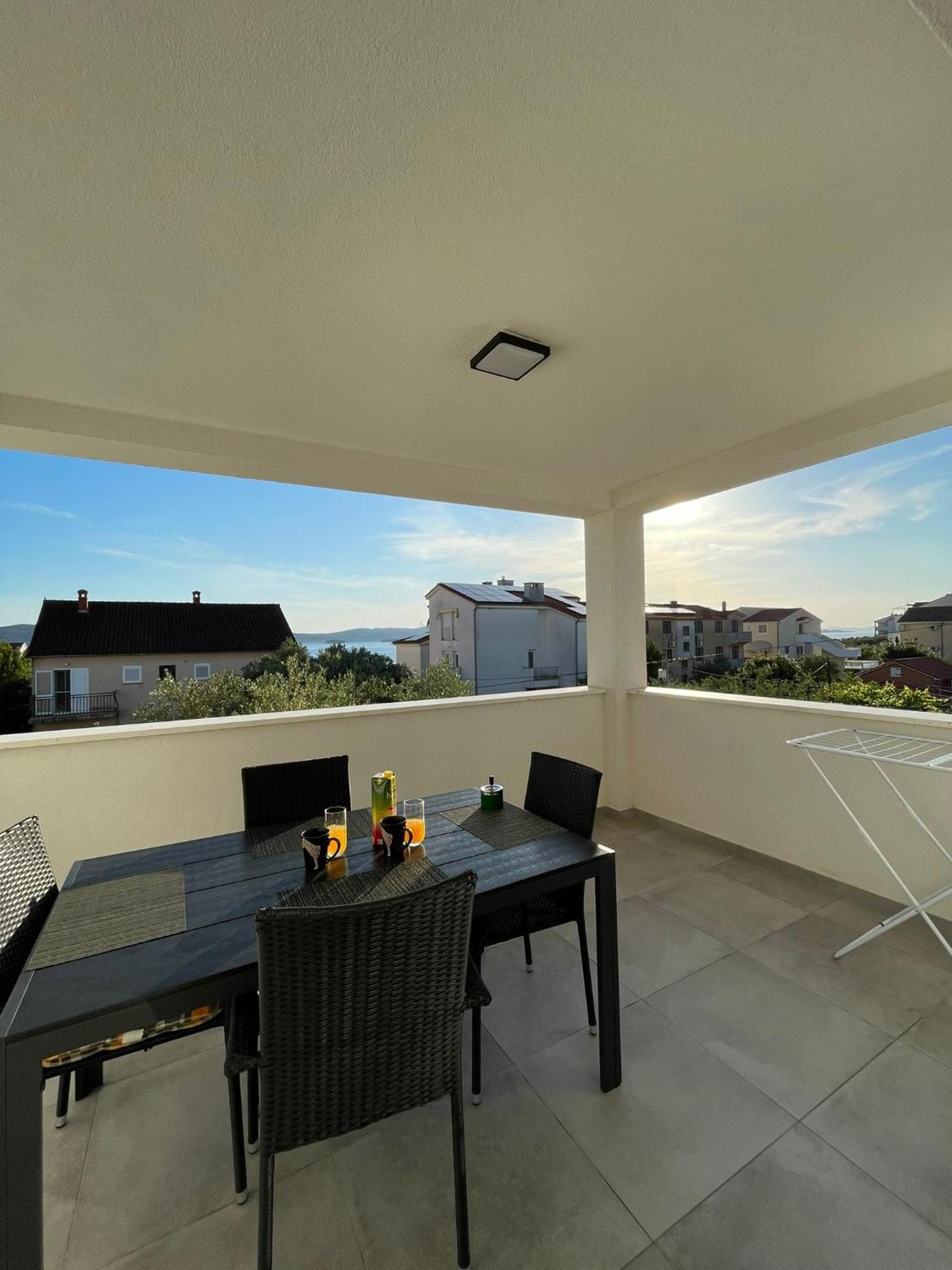 Stina Apartamento Biograd Na Moru Exterior foto